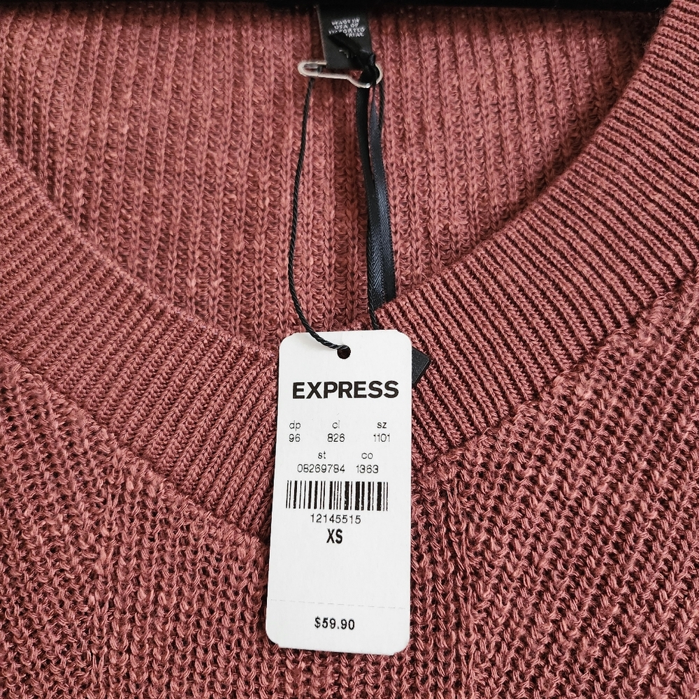 Express rosy v-neck sweater in size xs - Picture 2 of 4